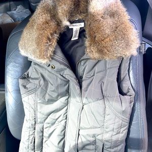 Harold’s Puffer jacket faux fur trim plaid vest